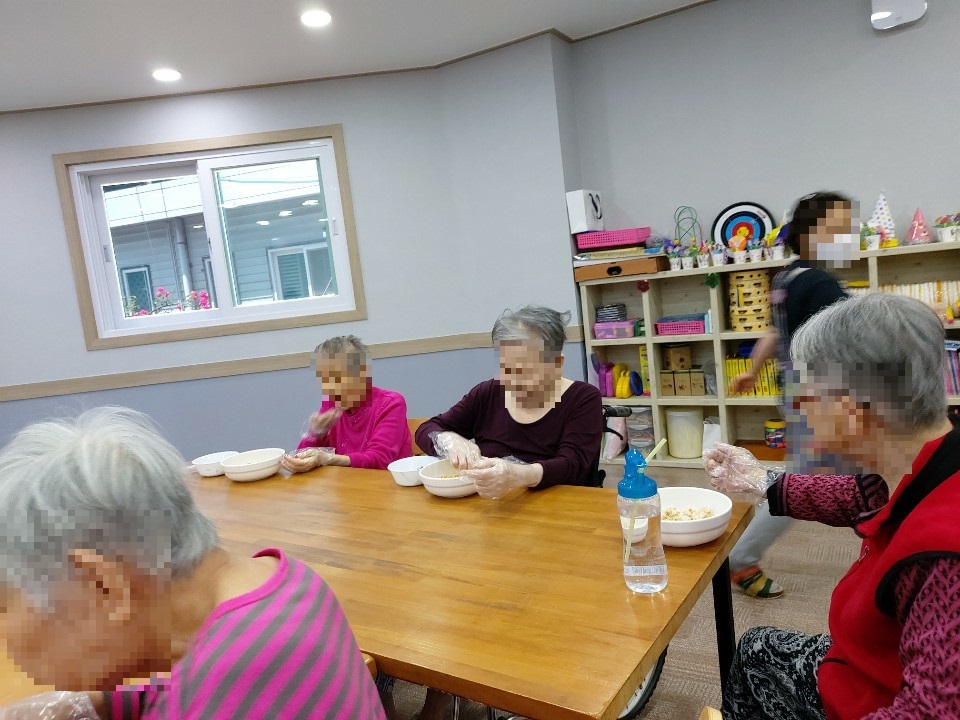 플래티늄 - 주먹밥만들기