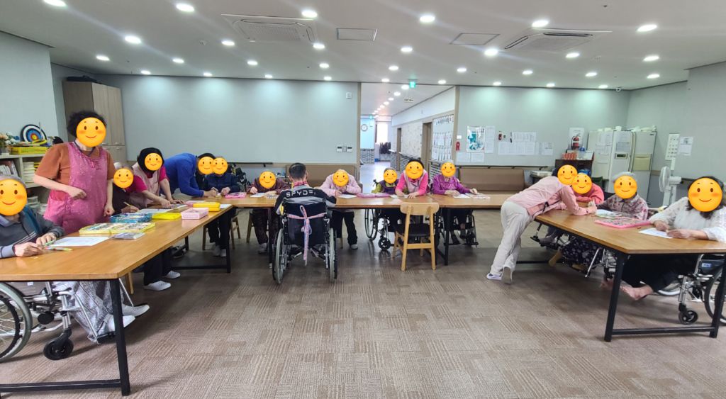 봄꽃 만다라